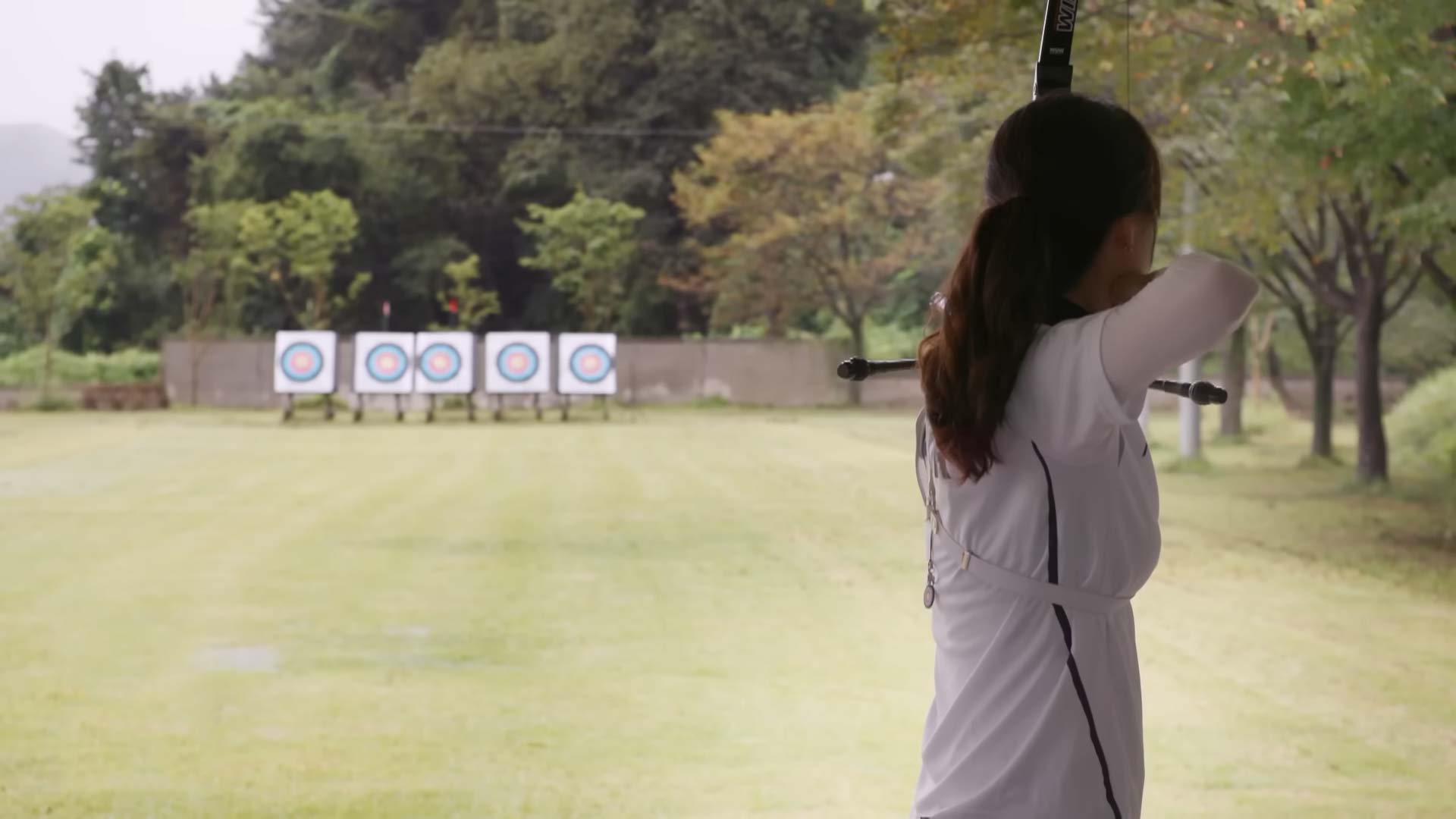 不同距离射箭训练